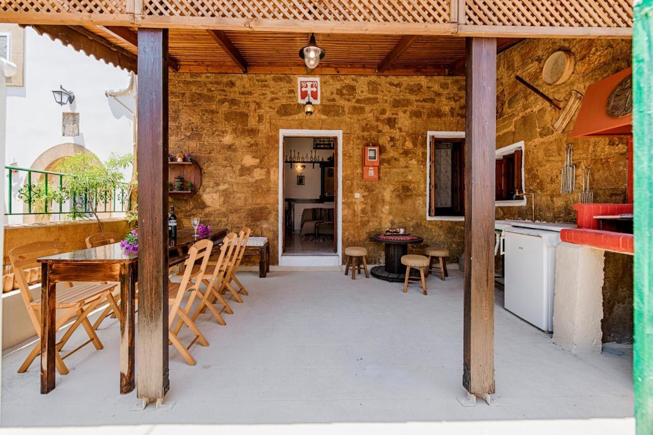 Hara'S Traditional Detached House In Malona Malona Village Екстер'єр фото