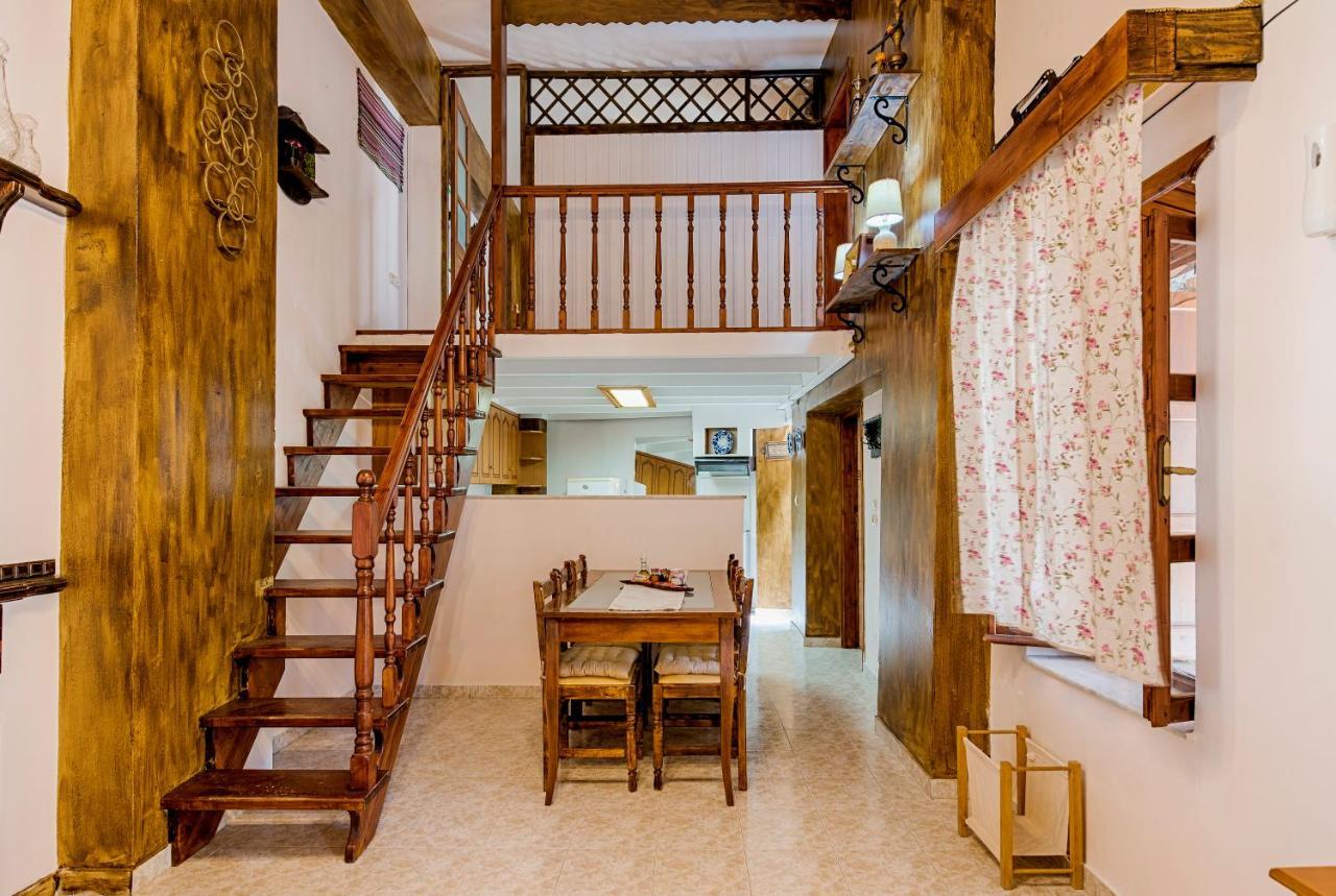 Hara'S Traditional Detached House In Malona Malona Village Екстер'єр фото