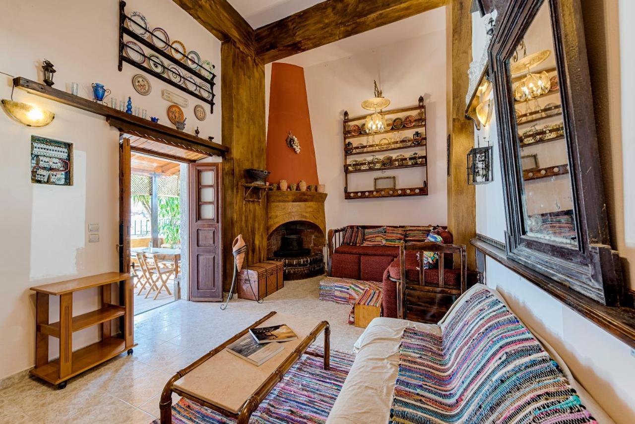 Hara'S Traditional Detached House In Malona Malona Village Екстер'єр фото